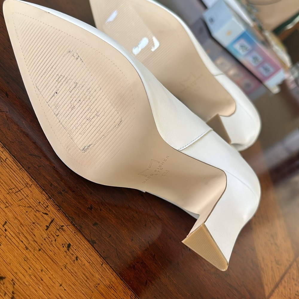 Marc Fisher white bootie - Picture 4 of 5